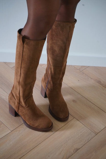 Bottes en suédine Eline camel