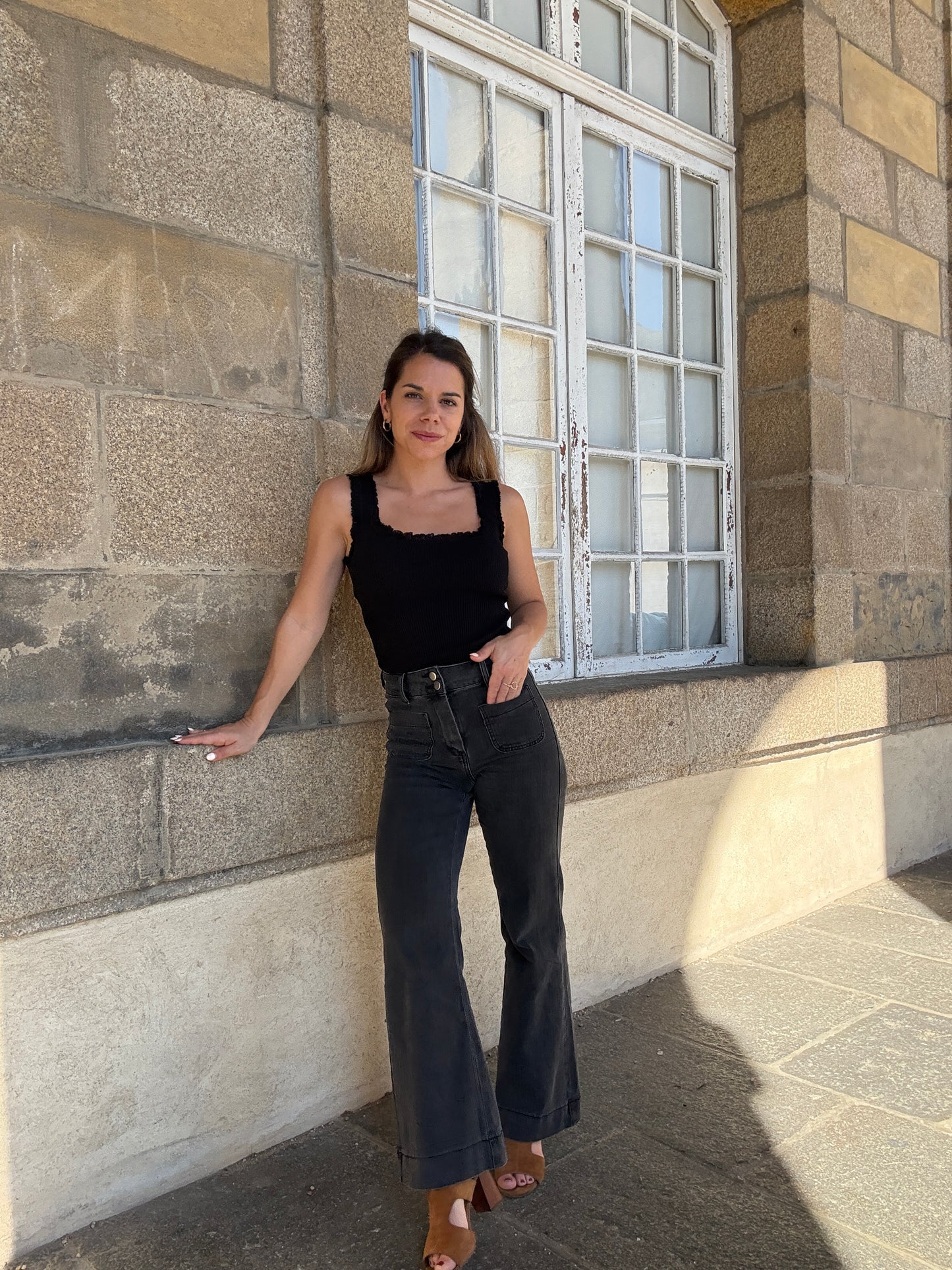 Top nora noir