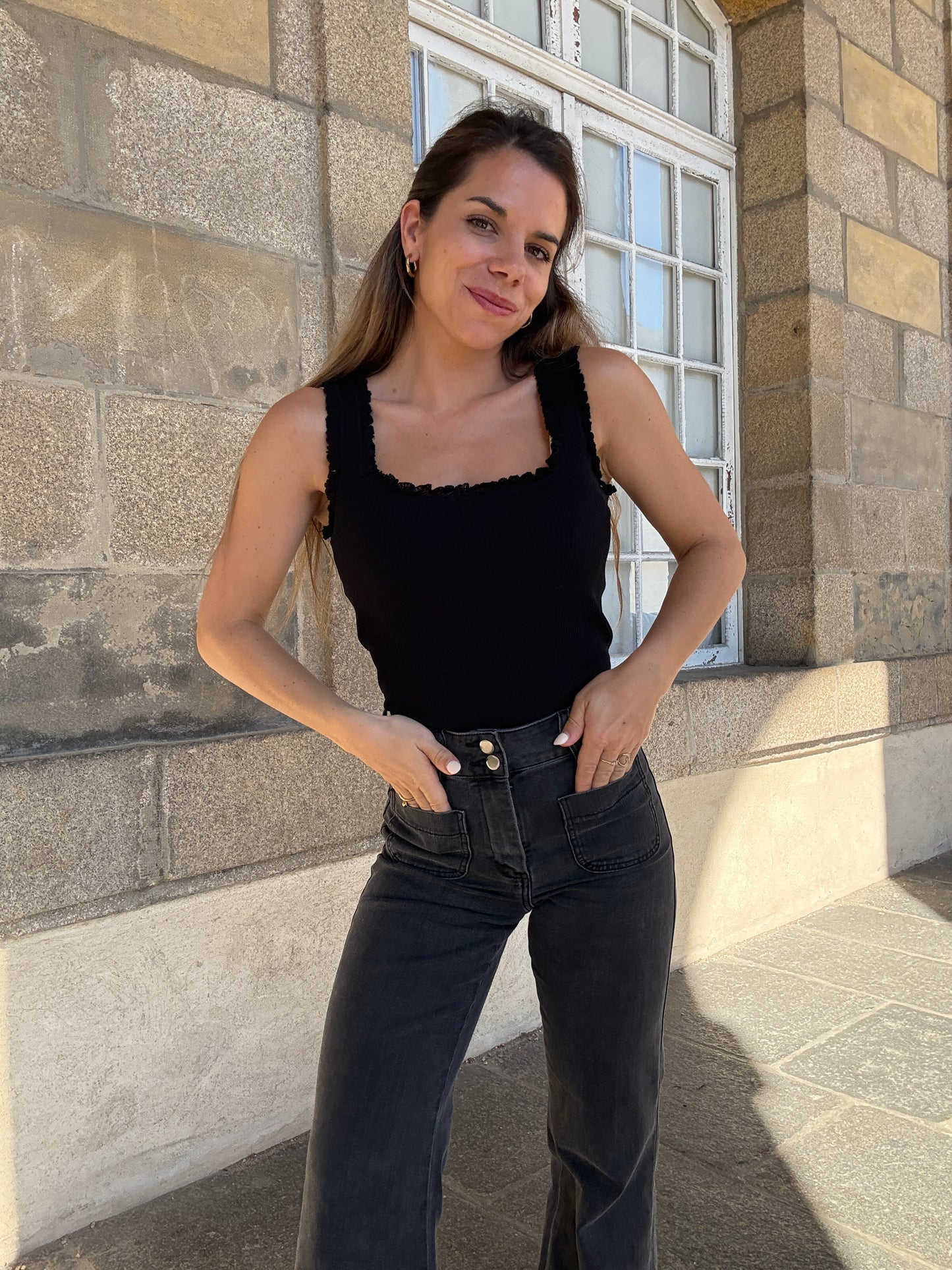 Top nora noir