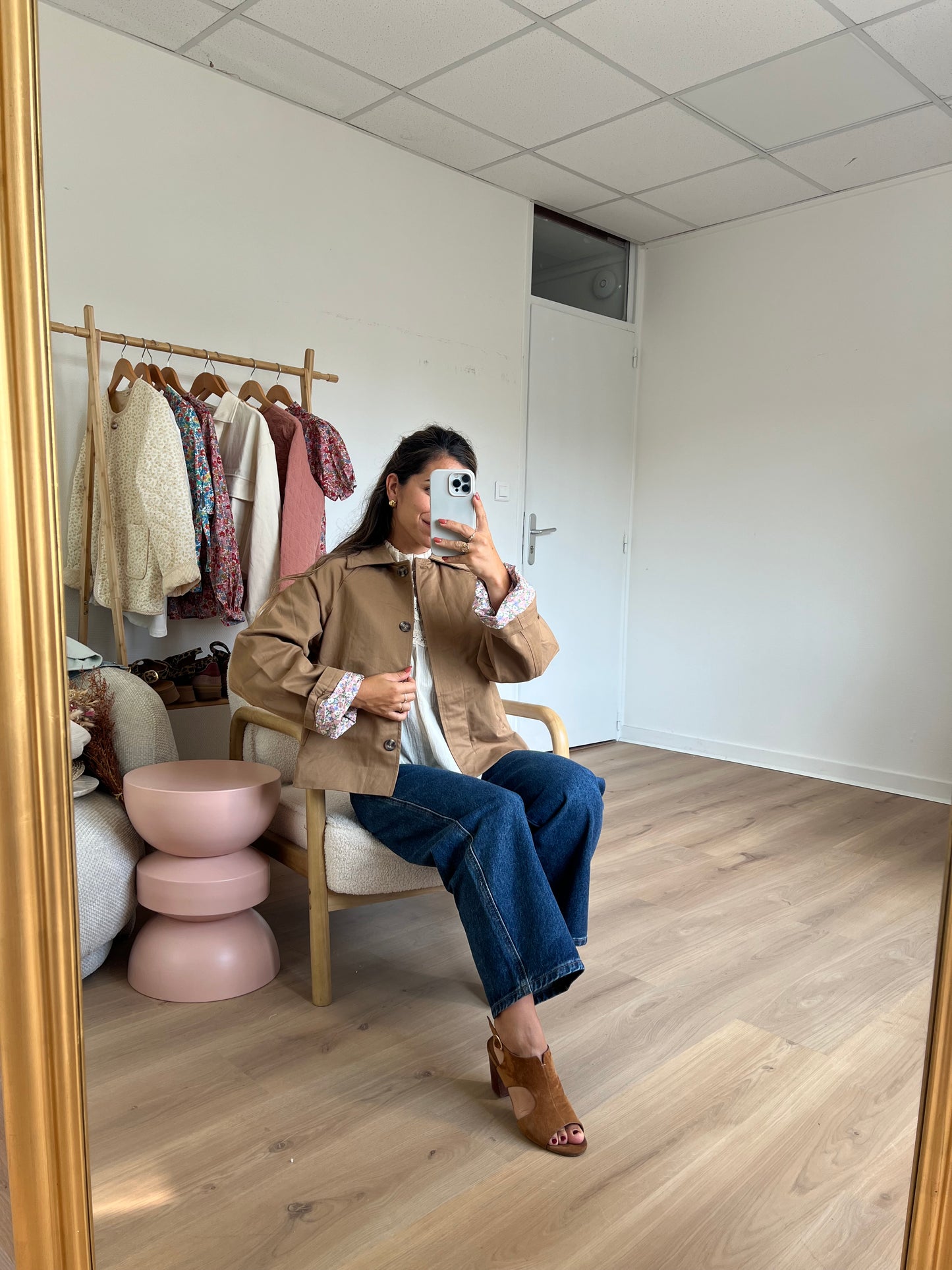 Veste trench Edith à fleurs camel
