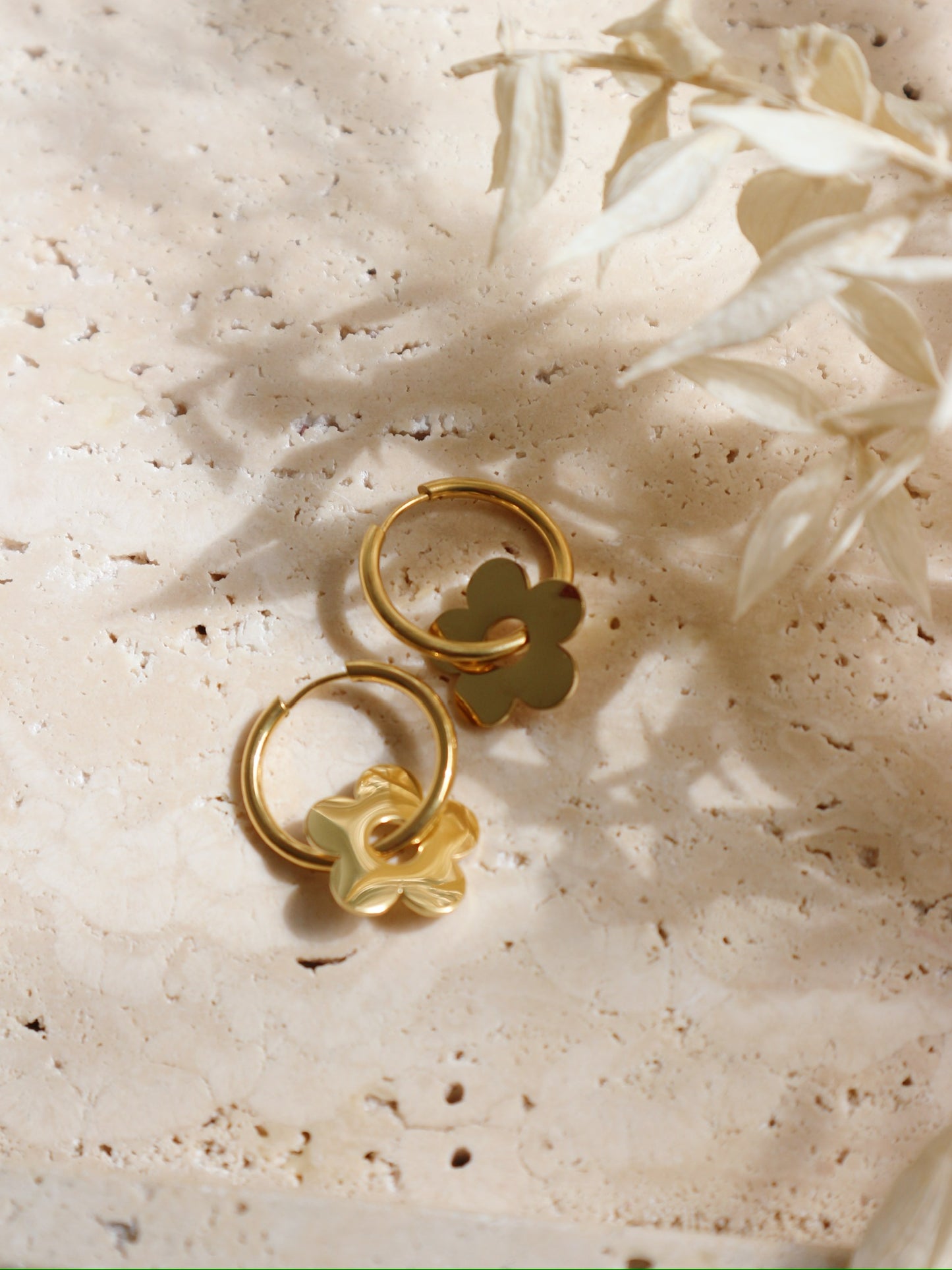 Boucles d'oreille Fleur Or