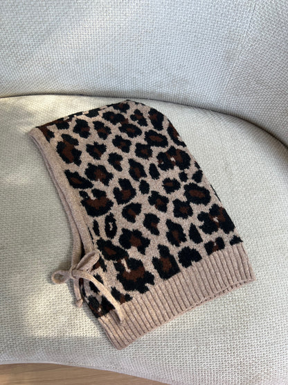 Cagoule léopard en laine et cachemire