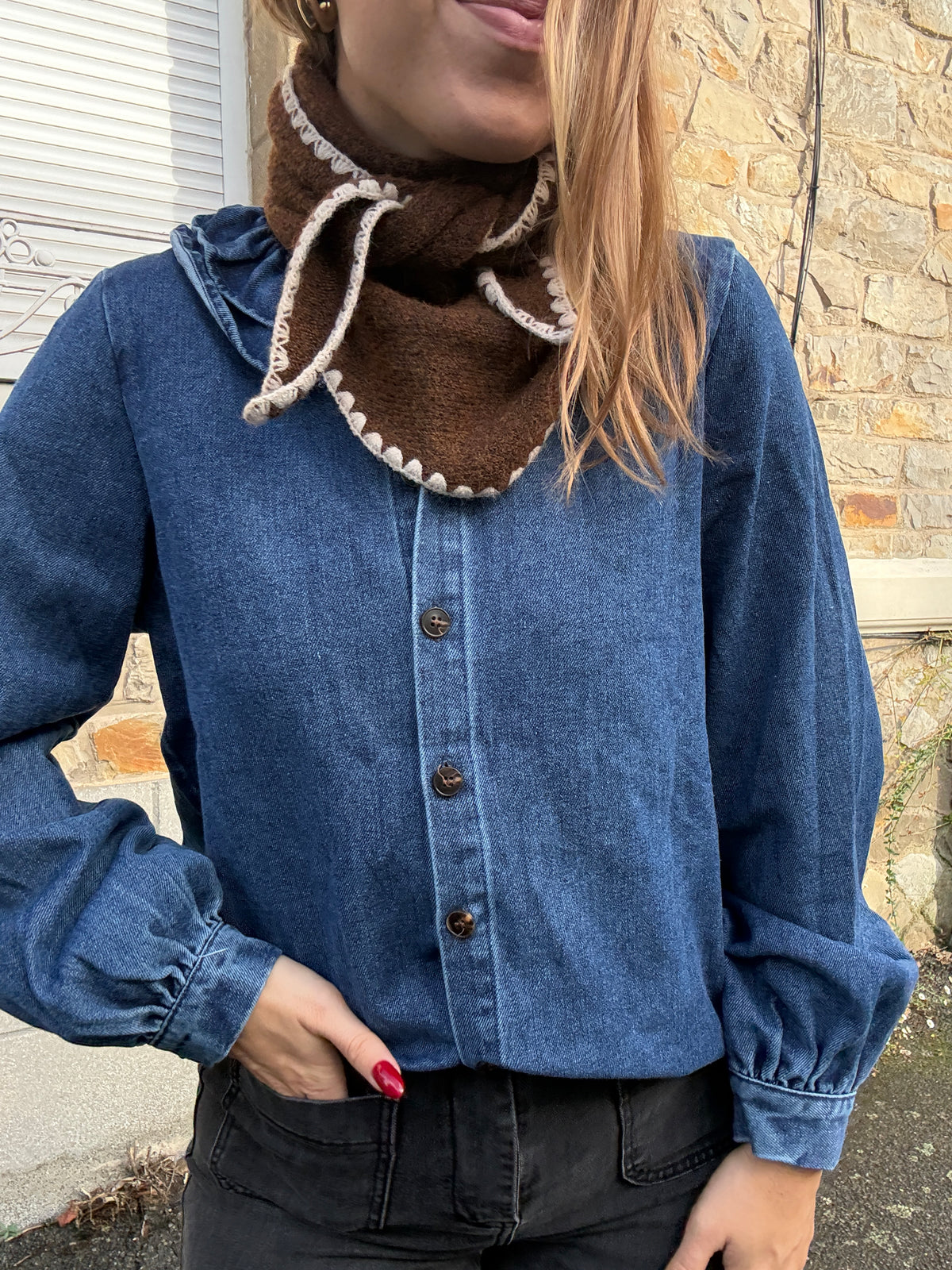 Bandana marron à bordures festonnées