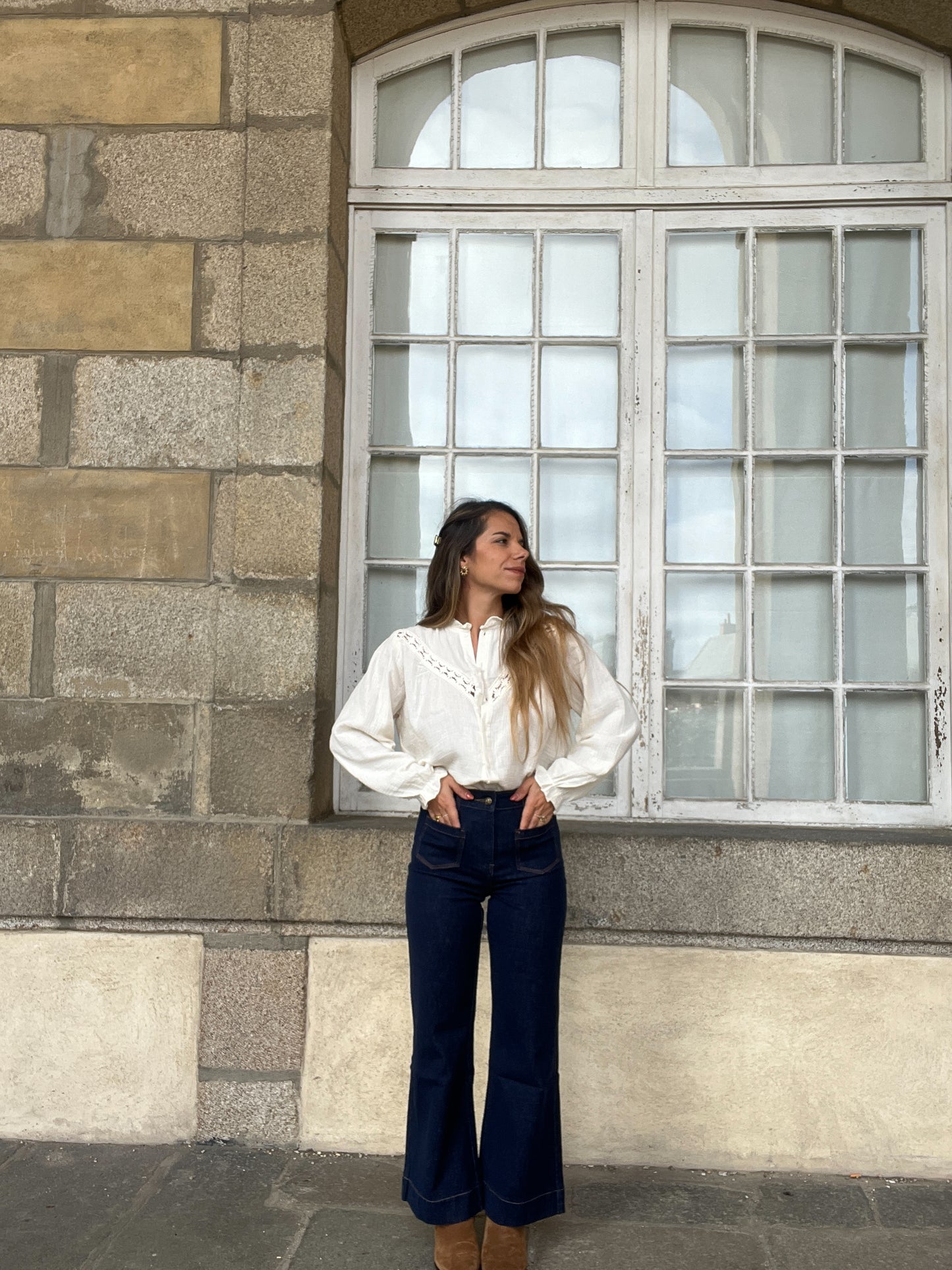 Blouse brodée écrue Angèle