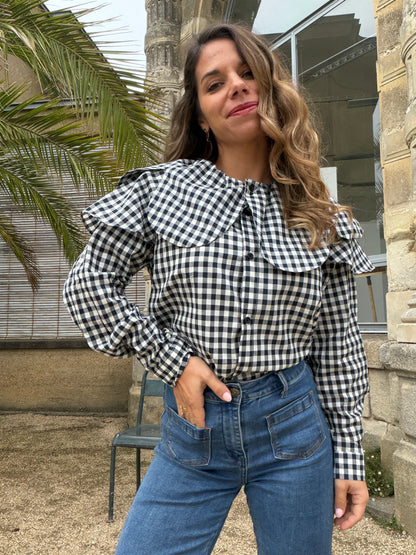 Blouse Vichy avec un grand col Sixtine bleu marine