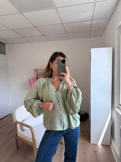 Blouse Esmée à volants vert menthe