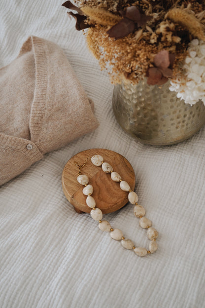Collier perle beige nacré
