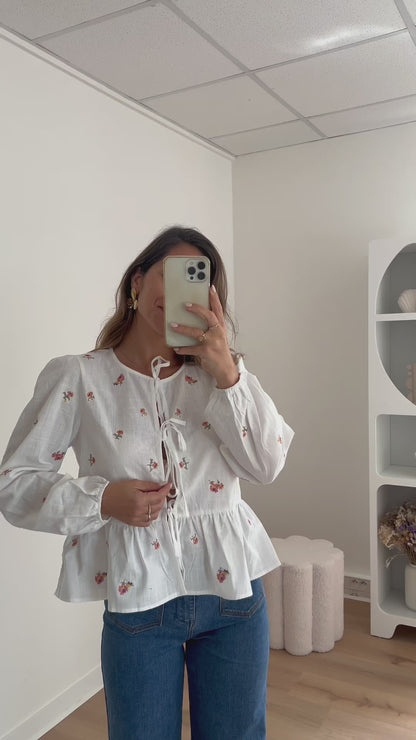 Blouse brodée à noeuds Silvia