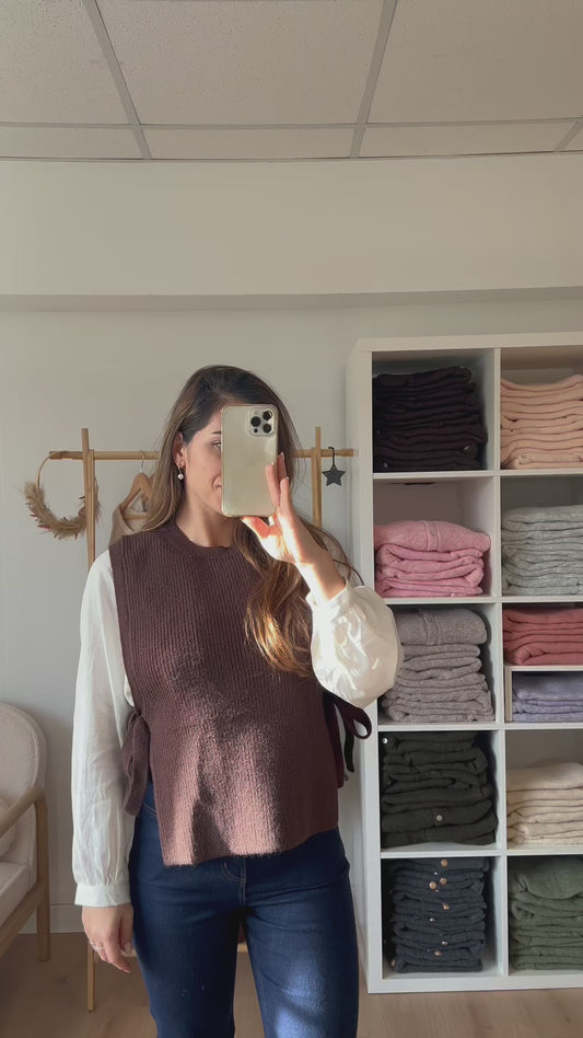 Pull sans manches à noeuds marron Valentine